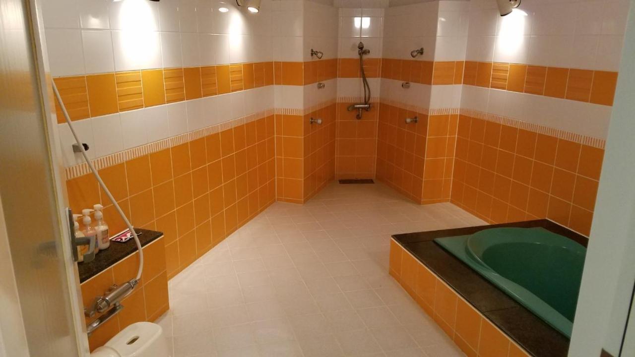 Hotel Golf Yokohama (Adults Only) Zewnętrze zdjęcie